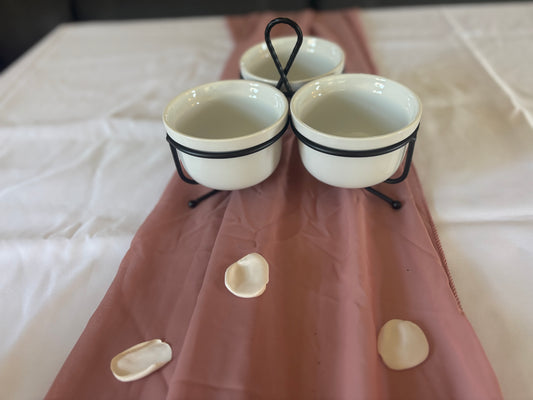 Glass serving bowl set with handle